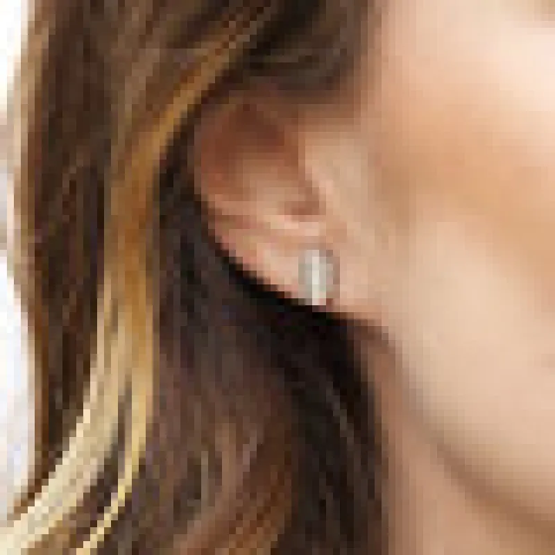 Blomdahl Örhängen Brilliance Oval Crystal 15‑1241‑01