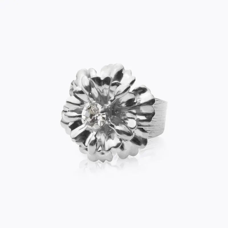 Caroline Svedbom Blossom Ring / Crystal (Rhodium)
