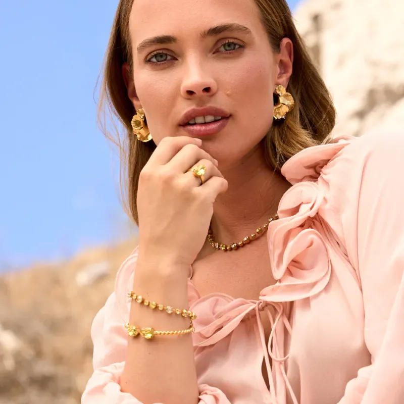 Caroline Svedbom Armband Caroline Svedbom Calanthe Bracelet, Dark Jonquil Combo – Guld