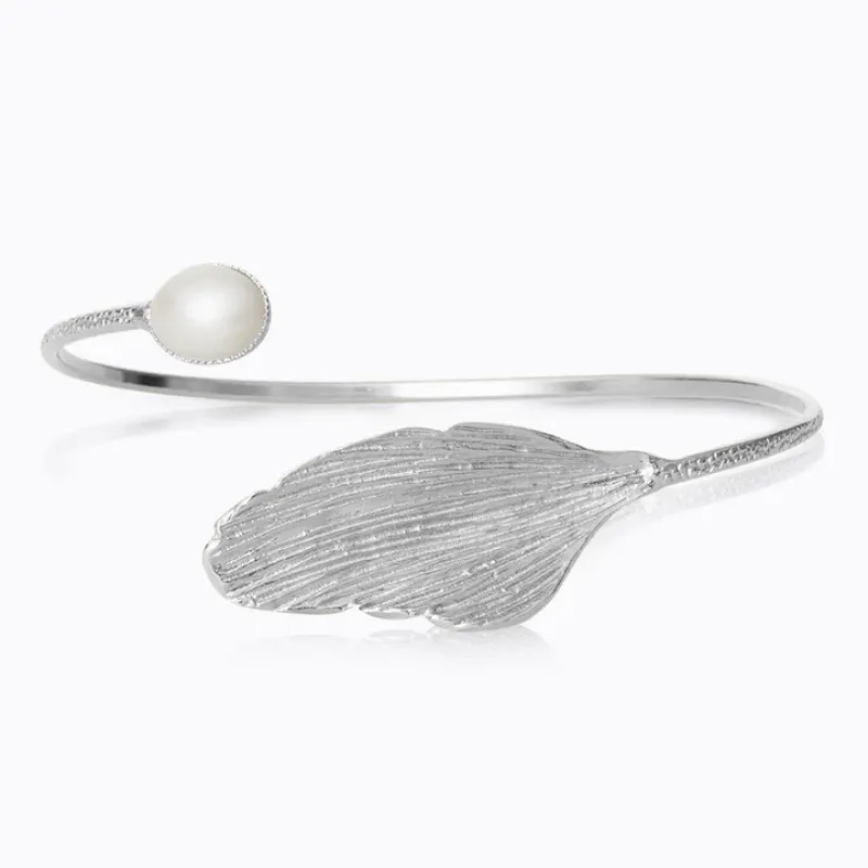 Caroline Svedbom Armband Caroline Svedbom Golden Leaf Armband/ Pearl (Rhodium)