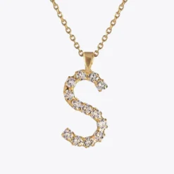 Caroline Svedbom Letter S Halsband / Crystal (Guld)