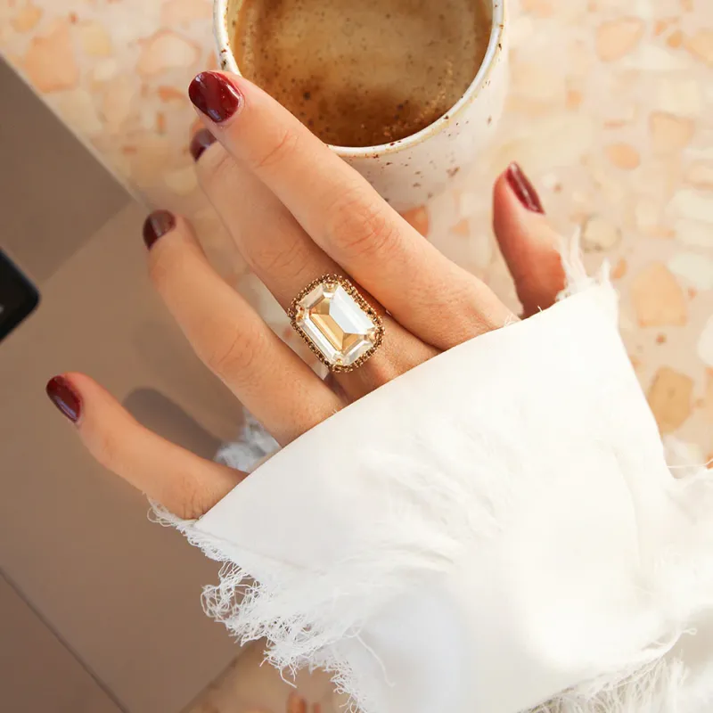 Caroline Svedbom Ringar Caroline Svedbom Lydia Cocktail Ring / Golden Shadow (Rhodium)
