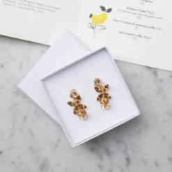 Caroline Svedbom Mini Dione Örhängen / Topaz Combo (Guld)