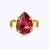 Caroline Svedbom Ringar Caroline Svedbom Mini Drop Ring / Mulberry Red (Guld)