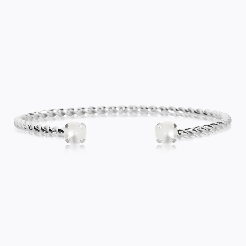 Caroline Svedbom Armband Caroline Svedbom Mini Twisted Armband/ Pearl (Rhodium)