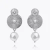Caroline Svedbom Odessa Pearl Örhängen (Rhodium)
