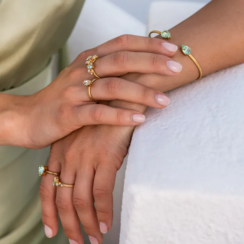 Caroline Svedbom Armband Caroline Svedbom Petite Drop Armband / Chrysolite (Guld)
