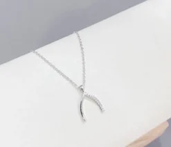 KAMPANJ Celine Estelle Elegant Silverhalsband med CZ 42+5 cm