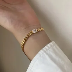 Celine Estelle Guldarmband med 18K förgyllning med CZ – CEBGW002