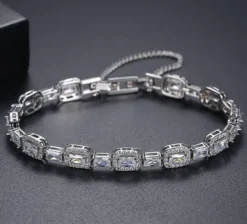 KAMPANJ Celine Estelle Silverarmband med cubic zirconia 17+5 cm