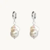 Emma Israelsson Baroque Stud Pearl Örhängen Silver