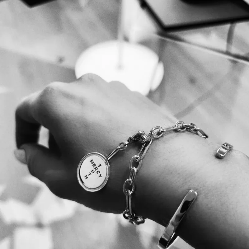 Charms Emma Israelsson Cross Coin Charm Silver Charm013