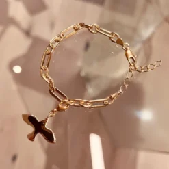 Charms Emma Israelsson Dove Charm Guld Charm002