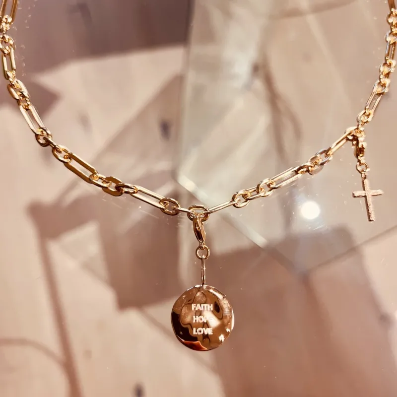 Charms Emma Israelsson FHL Organic Coin Charm Guld Charm028