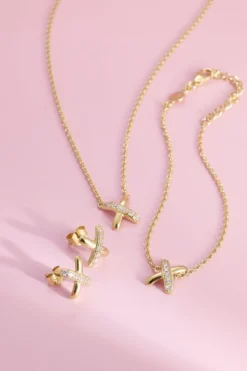 Carolina Gynning smycken Gynning Jewelry Cross my heart Halsband (Guld)