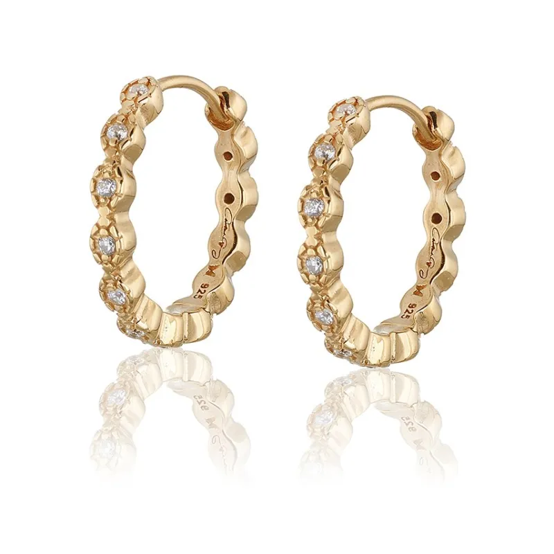 Carolina Gynning smycken Gynning Jewelry Time to glow örhängen creol – L (Guld)