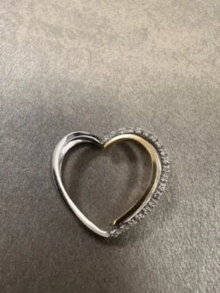 Hjärta i 18K Guld och Vitguld med Diamanter HJG010
