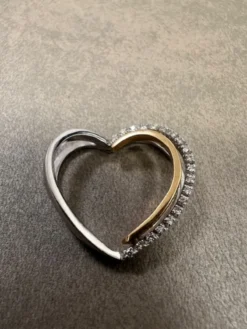 Hjärta i 18K Guld och Vitguld med Diamanter HJG010