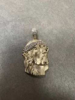 Jesus Hänge i 14K Guld JHG002