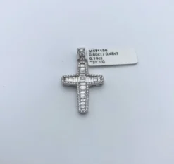 Kors i 18K Vitguld med 1.18ct TW/SI Diamanter – MST1150