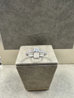 18K Vitguld Solitär ring – RBG028 ( Begagnad )