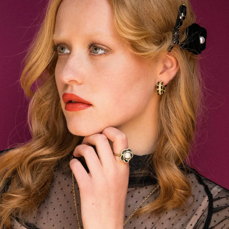 Lily And Rose Coco Rose Ring – Jet / ivory pearl