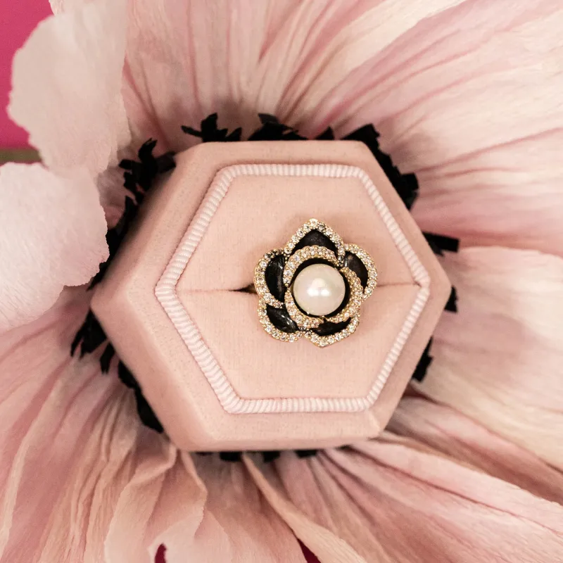 Lily And Rose Coco Rose Ring – Jet / ivory pearl