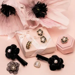 Lily And Rose Coco Rose Ring – Jet / ivory pearl