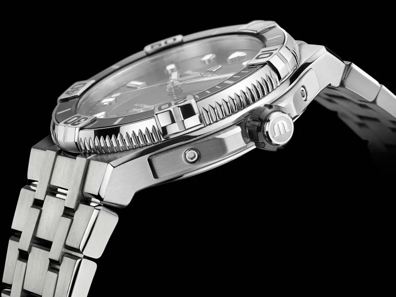 Aikon Maurice Lacroix Venturer 43mm AI6058-SS002-330-1