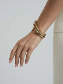 Armband Mockberg Aura Bold Bangle Guld