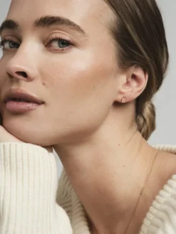 Mockberg Belle Studs Örhängen Small Guld – Champagne