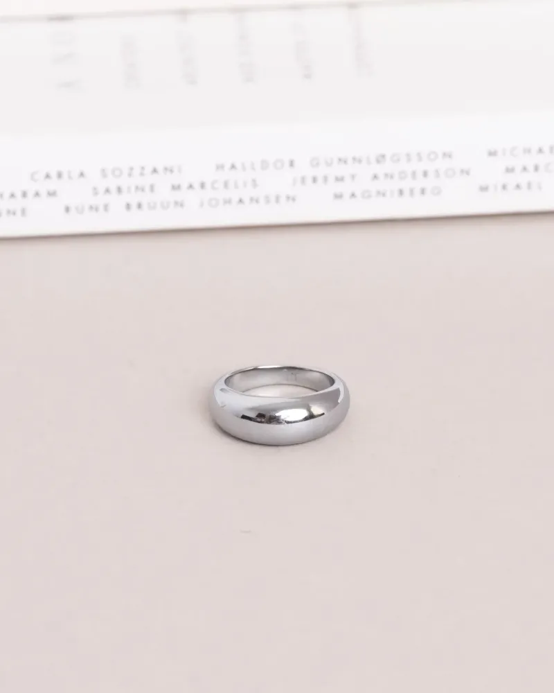 Mockberg Bold Silver Ring