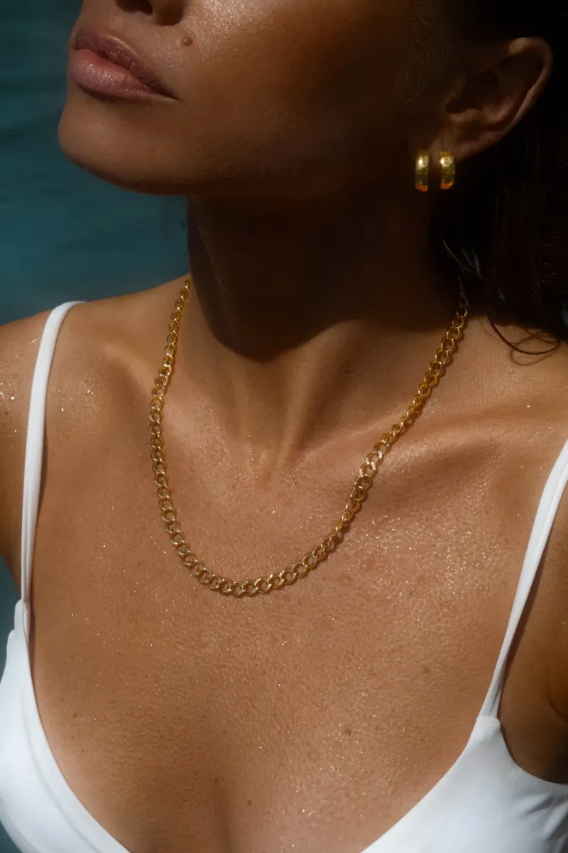 Halsband Mockberg Curb Kedje Guld