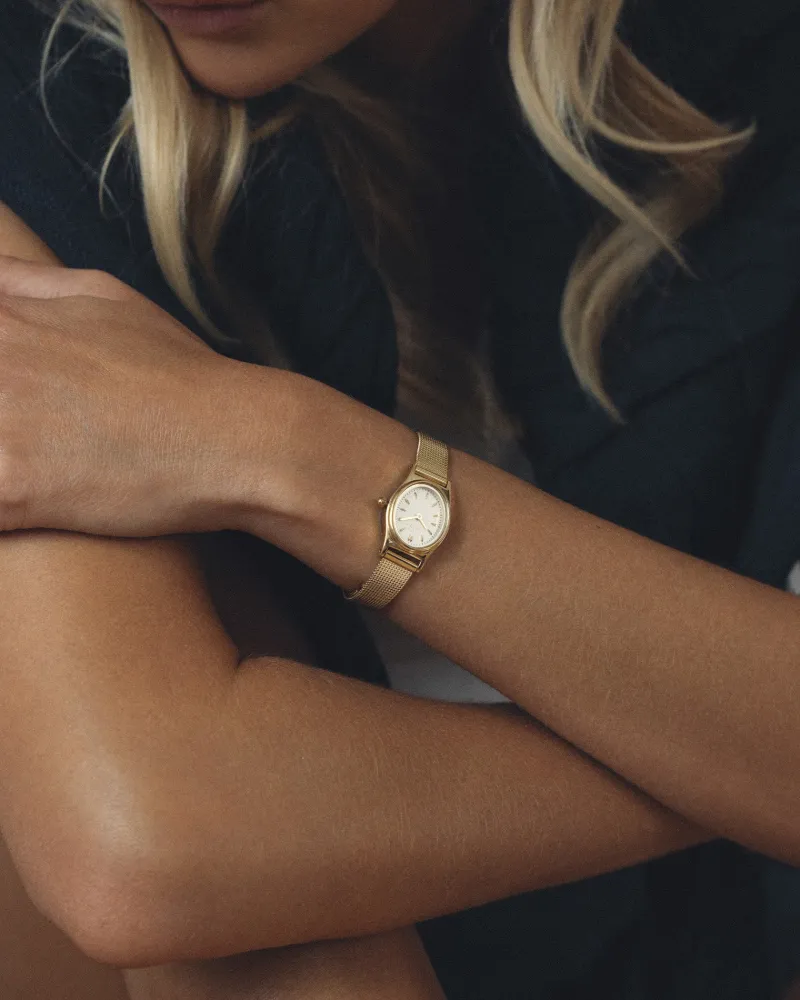 Klockor Mockberg Retro Mesh Gold Watch MB0253