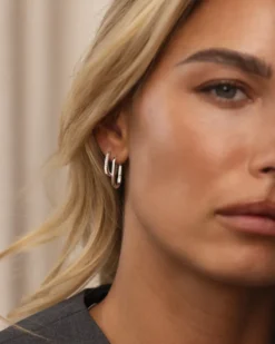 Mockberg Slim Small U-Hoops Örhängen Silver