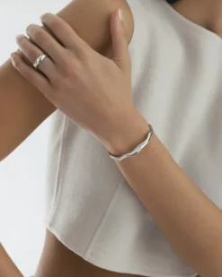 Armband Mockberg Wavy Bolded Cuff Silver