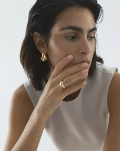 Mockberg Wavy Bolded Large Ring Guld