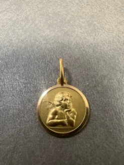 Ängel Hänge i 18K Guld AHG005