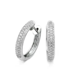 Örhängen i 18K Vitguld med 0.33ct TW/SI Diamanter – MSF54W