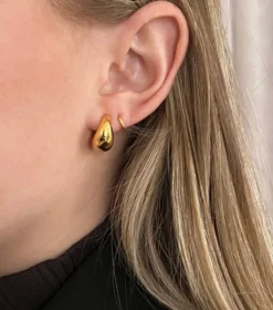 Örhängen Syster P Beloved Mini Hoops Guld