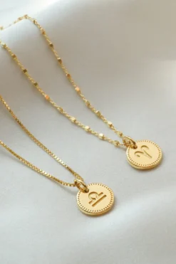 Berlocker Syster P Beloved Zodie Hängsmycke Guld