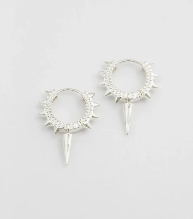 Örhängen Syster P Harvey Heavy Spike Silver