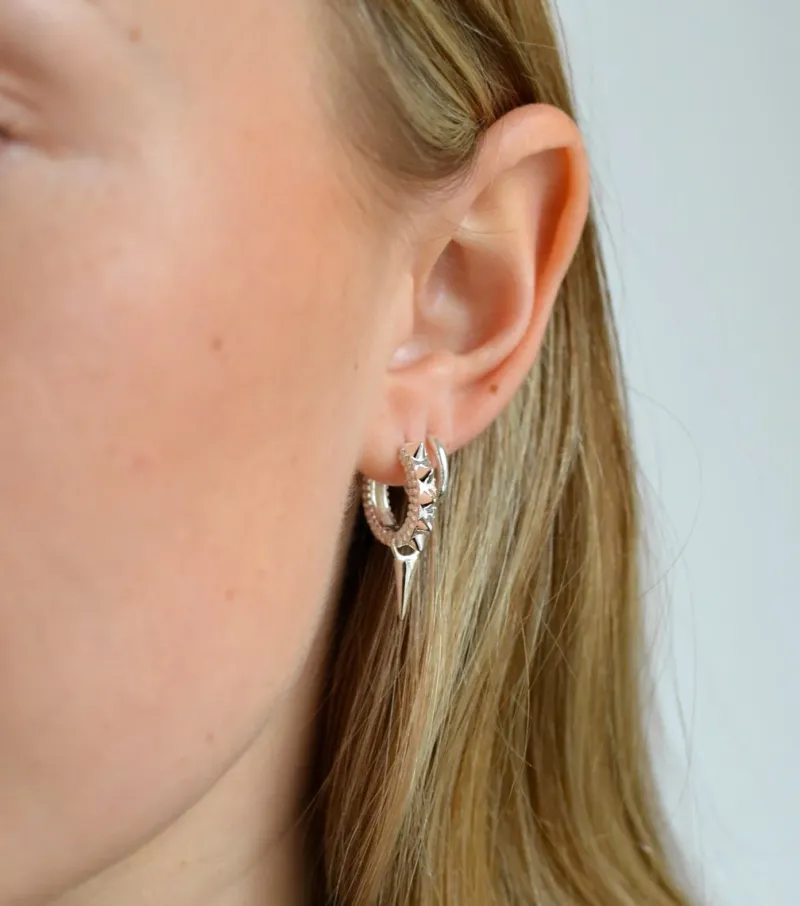 Örhängen Syster P Harvey Heavy Spike Silver
