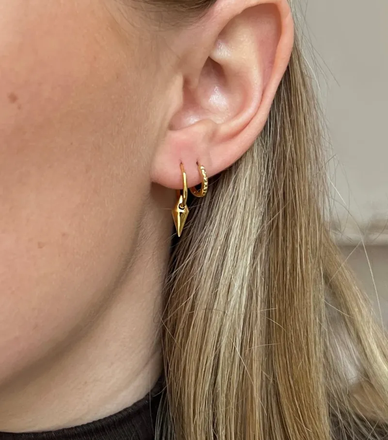 Örhängen Syster P Harvey Single Spike Small Guld