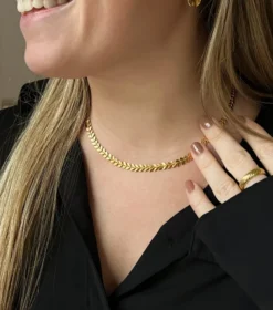 Halsband Syster P Layers Olivia Guld