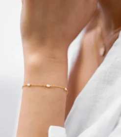 Armband Syster P Treasure Multi Pearl Guld