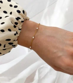 Armband Syster P Treasure Multi Pearl Guld