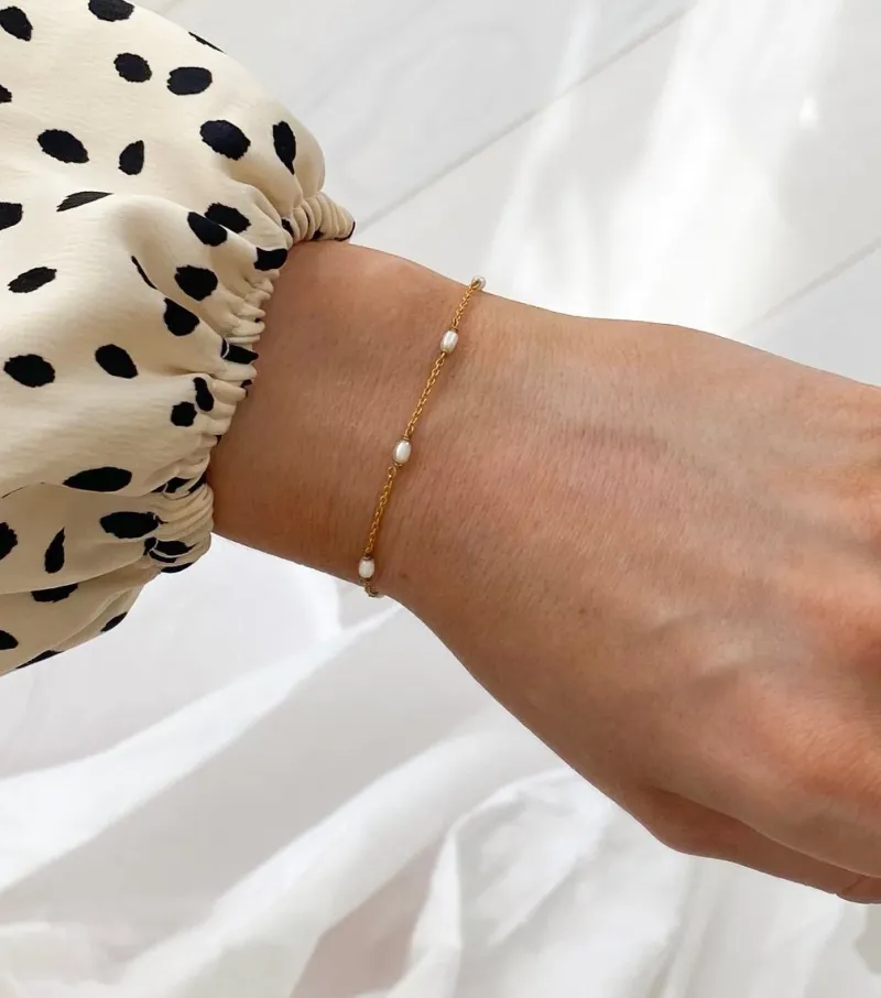 Armband Syster P Treasure Multi Pearl Guld