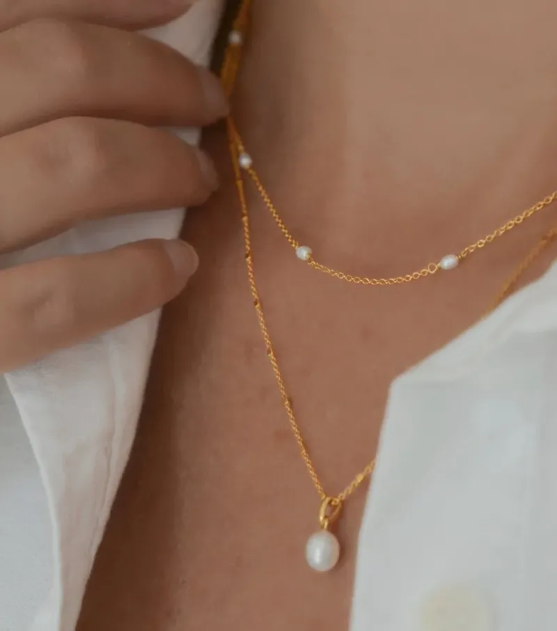Halsband Syster P Treasure Multi Pearl Guld