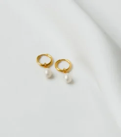 Örhängen Syster P Treasure Pearl Hoop Guld
